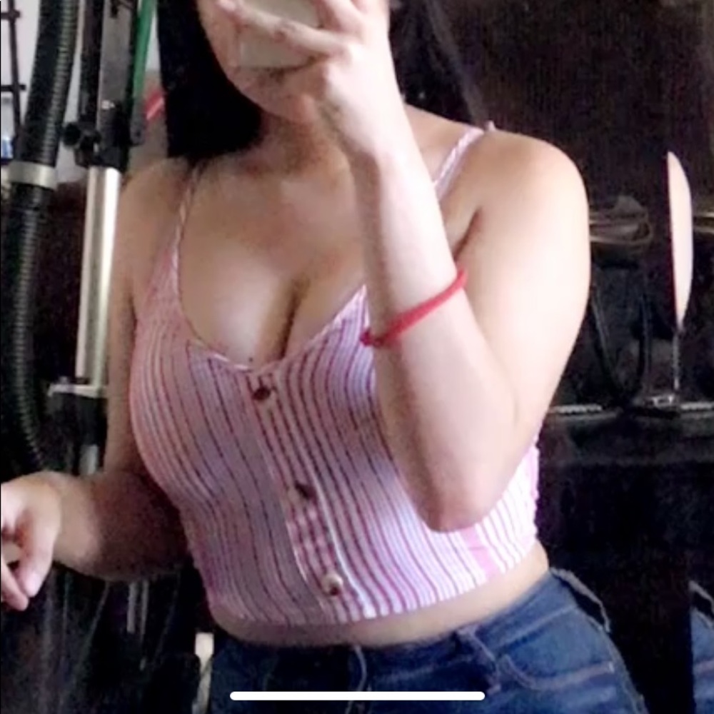 red & white striped tank top.